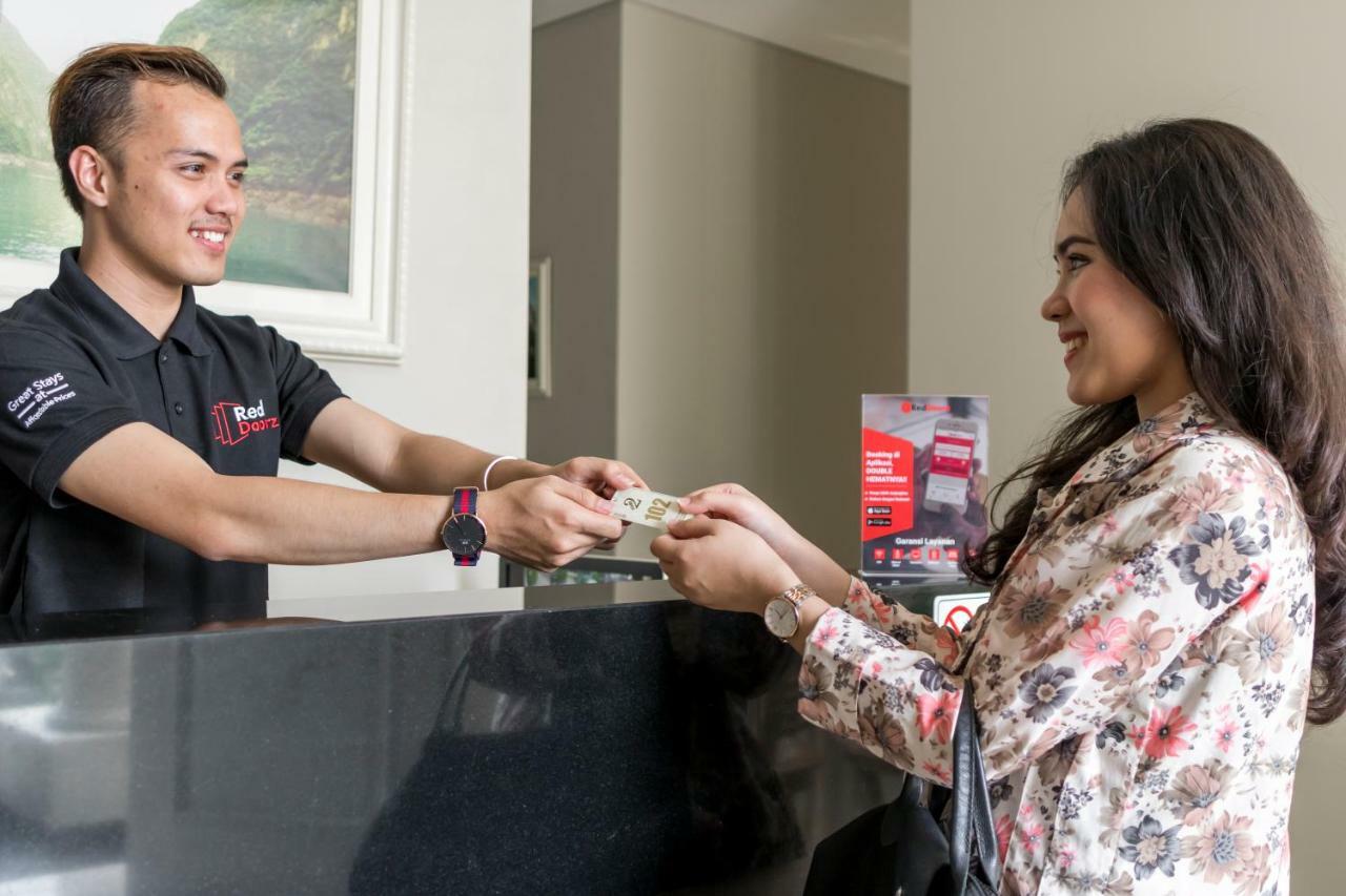 Reddoorz Plus Near Tan Dinh Market Ho Chi Minh-Byen Eksteriør billede